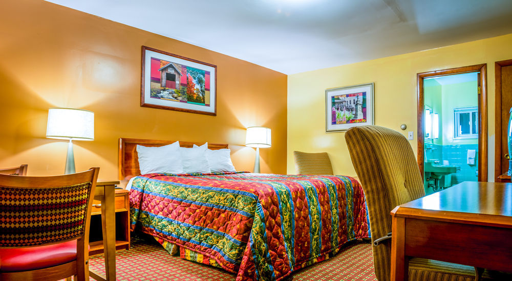 Plaza Inn 피보디 외부 사진